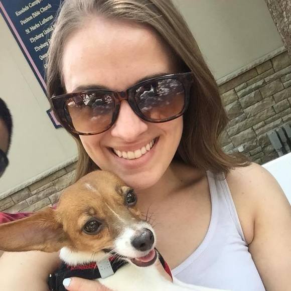 Meet your Posher, Sarah - Picture 1 of 1